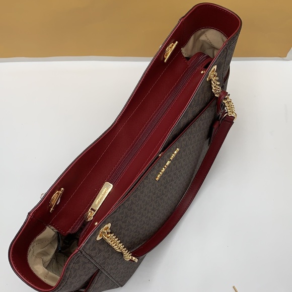 MICHAEL KORS LARGE X CHAIN LOGO
SHOULDER BAG DARK CHERRY COLOR - Picture 12 of 16